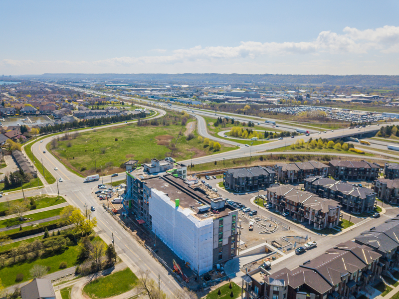 #308-600 North Service Rd