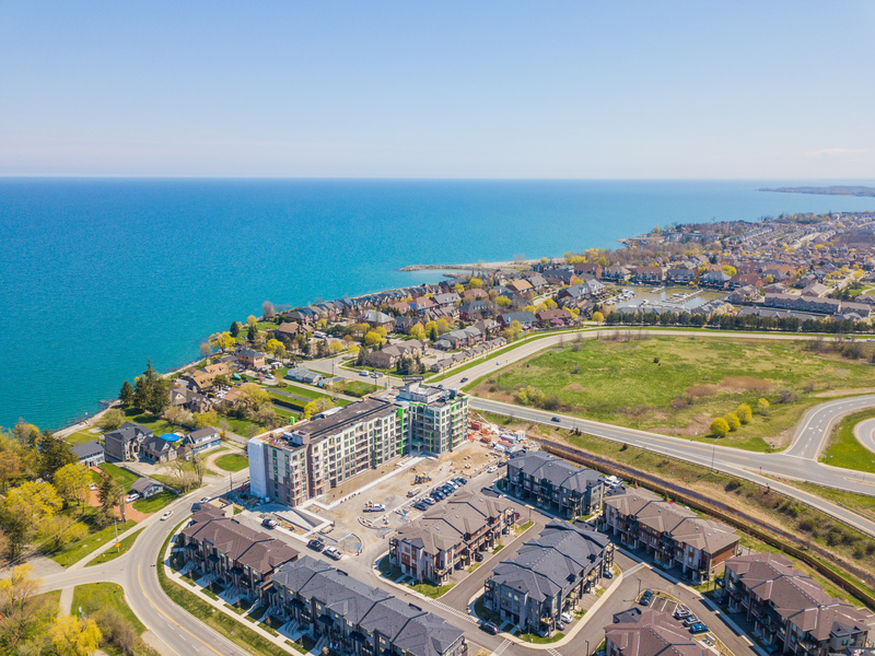 #308-600 North Service Rd