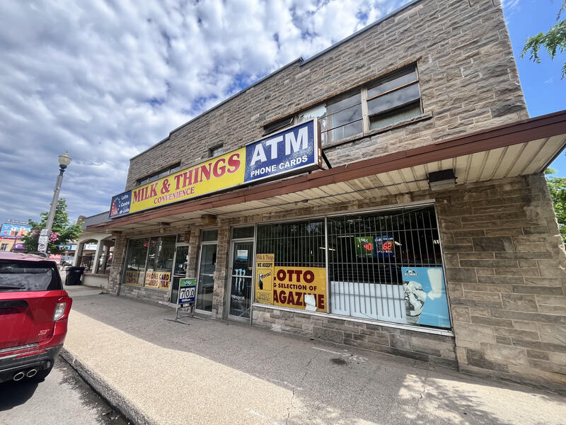 72-74 Main St W, Grimsby