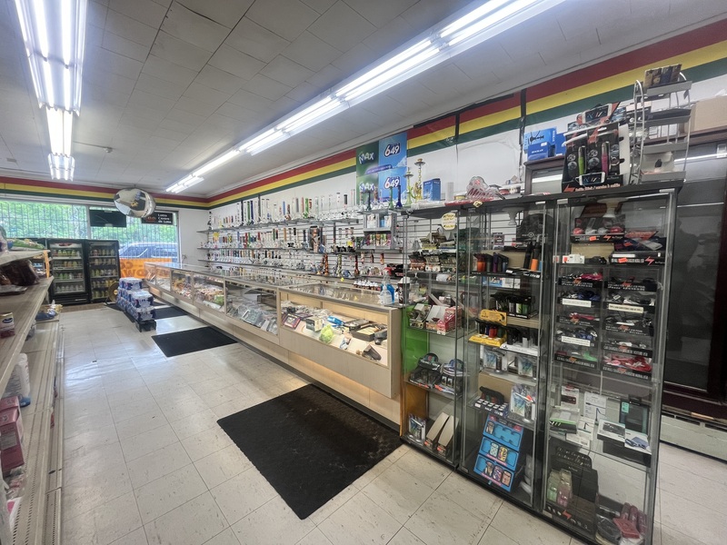 72-74 Main St W, Grimsby
