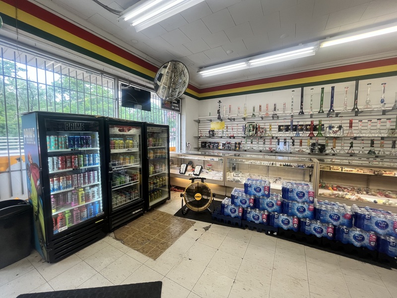 72-74 Main St W, Grimsby