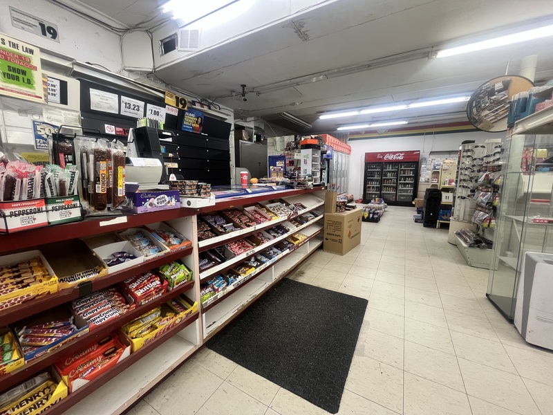 72-74 Main St W, Grimsby