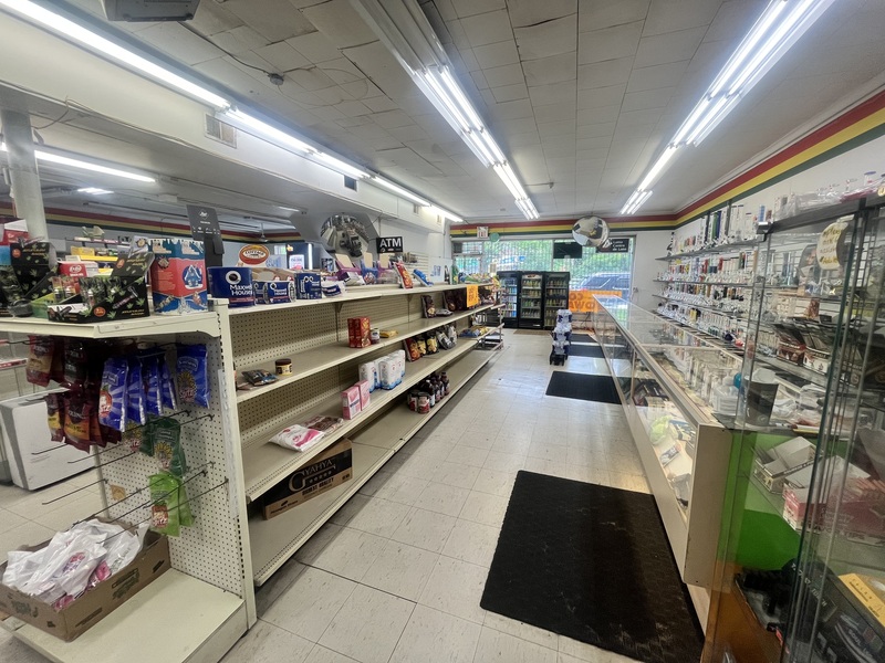72-74 Main St W, Grimsby