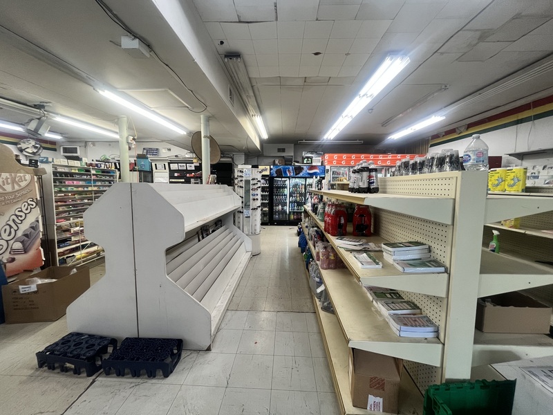 72-74 Main St W, Grimsby