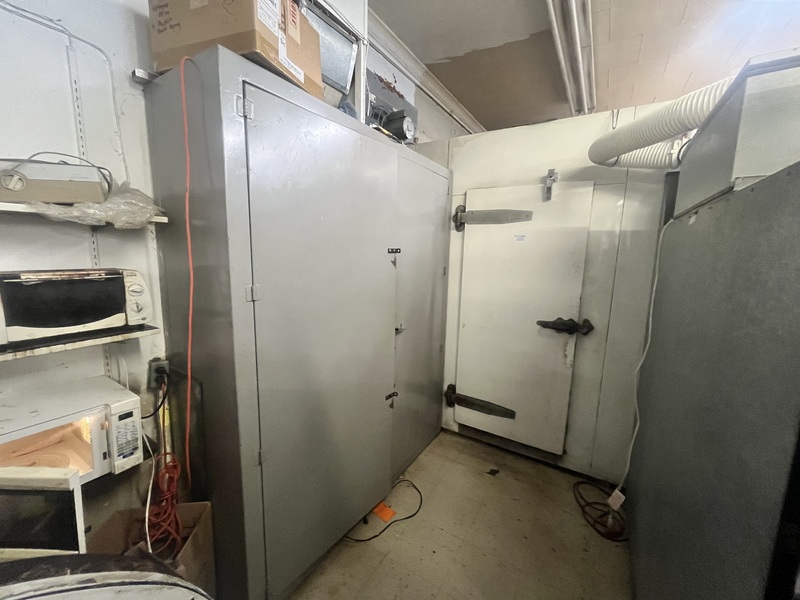 72-74 Main St W, Grimsby