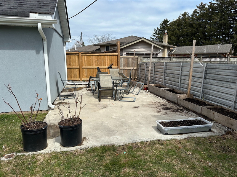 251R King St E, Stoney Creek
