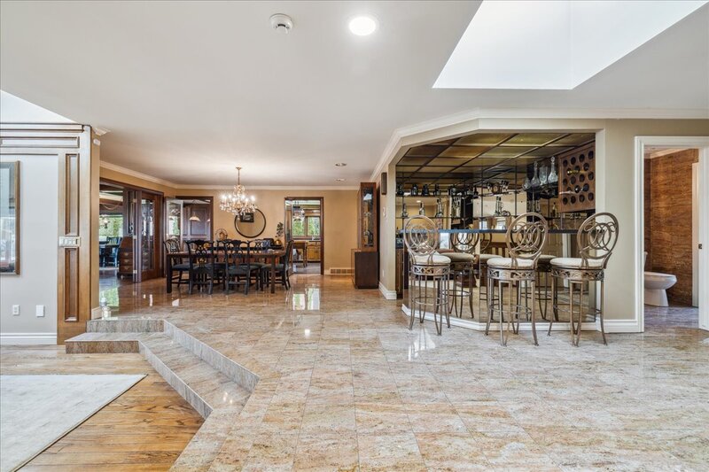 7 Lakegate Dr, Stoney Creek