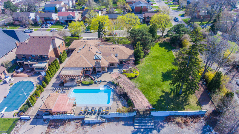 7 Lakegate Dr, Stoney Creek