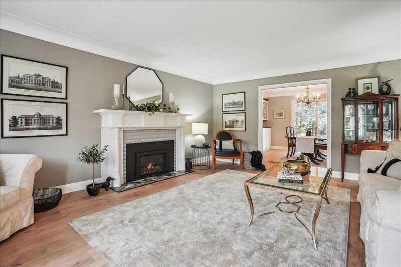 396 Main St W, Grimsby