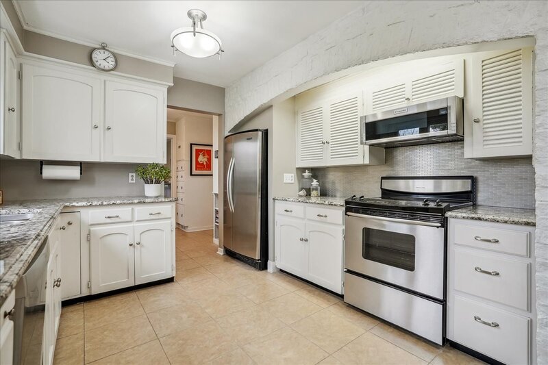 396 Main St W, Grimsby