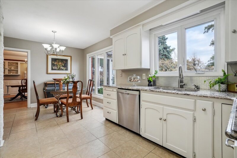 396 Main St W, Grimsby