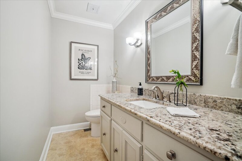 396 Main St W, Grimsby