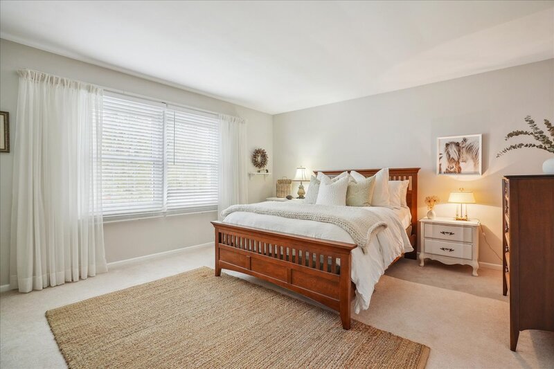 396 Main St W, Grimsby