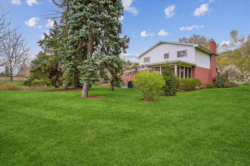396 Main St W, Grimsby