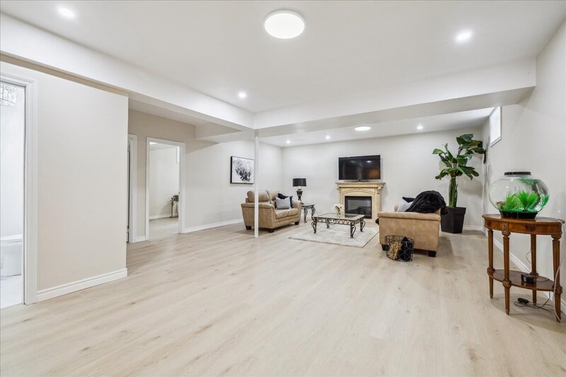 82 Dulgaren St, Hamilton