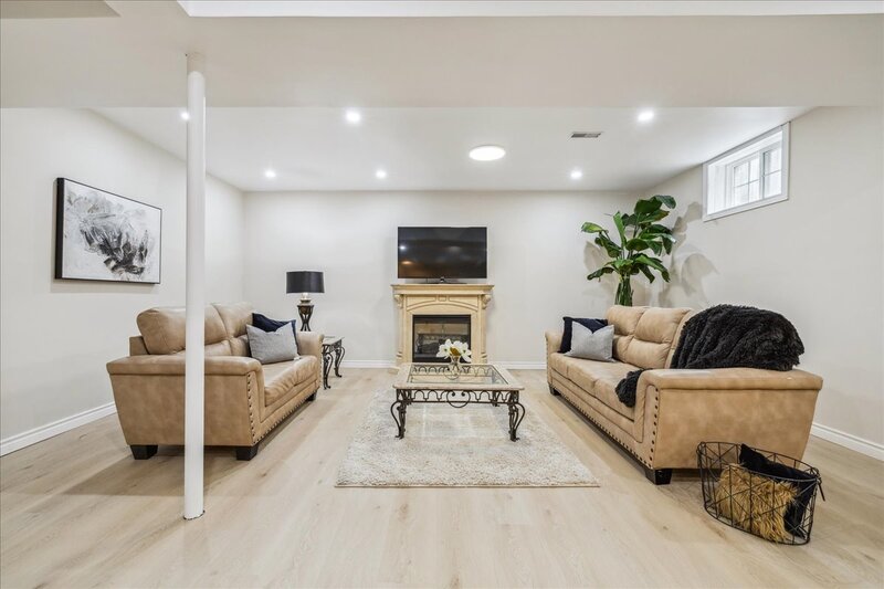 82 Dulgaren St, Hamilton