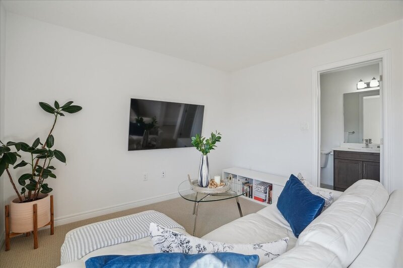 101 Tom Brown Dr, Paris