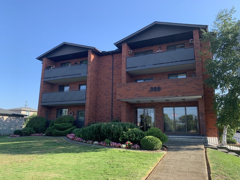 #202- 386 Highway 8, Stoney Creek