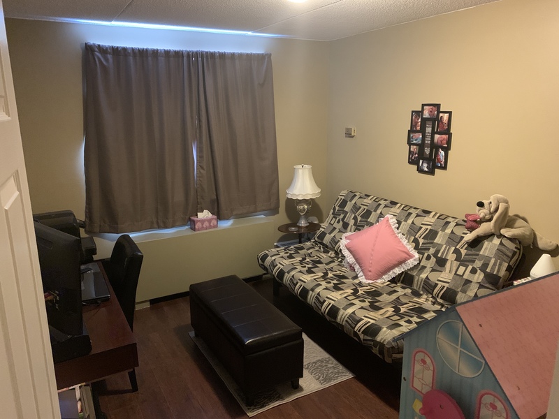 #202- 386 Highway 8, Stoney Creek