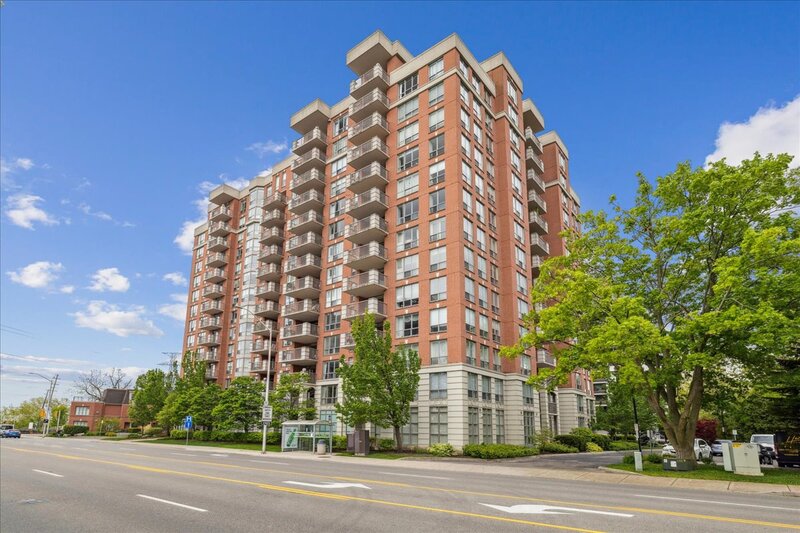 #102-442 Maple Ave, Burlington