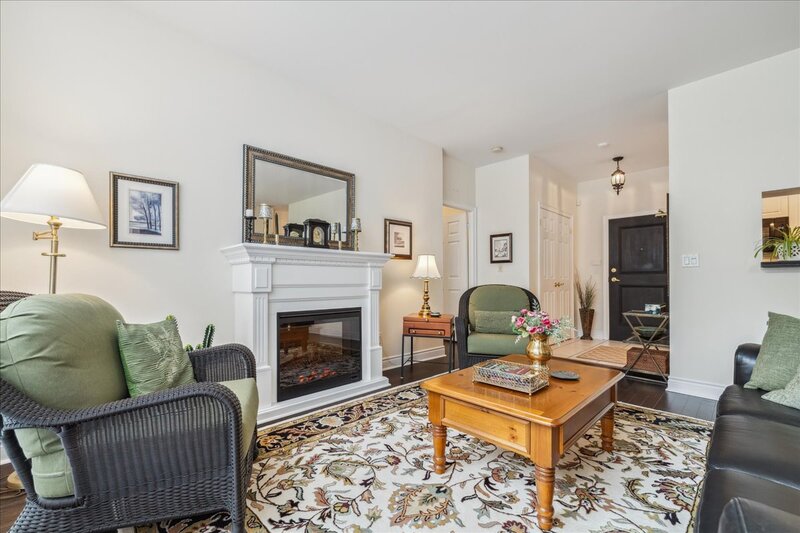 #102-442 Maple Ave, Burlington