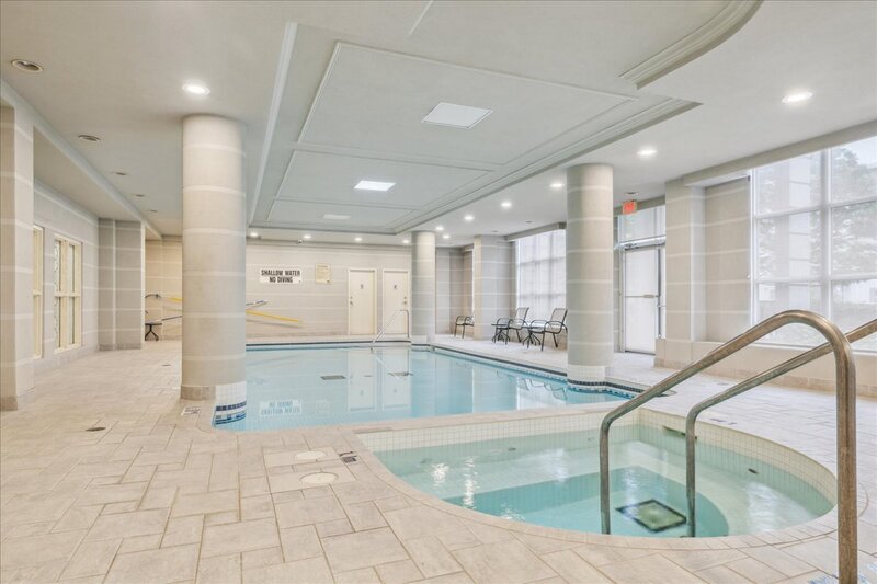 #102-442 Maple Ave, Burlington