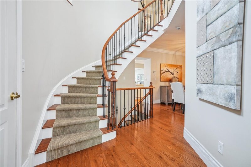 2328 Woodfield Rd, Oakville