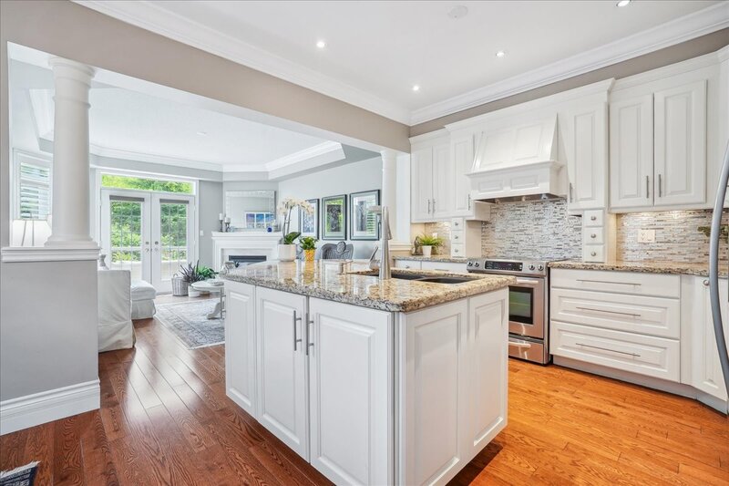 2328 Woodfield Rd, Oakville