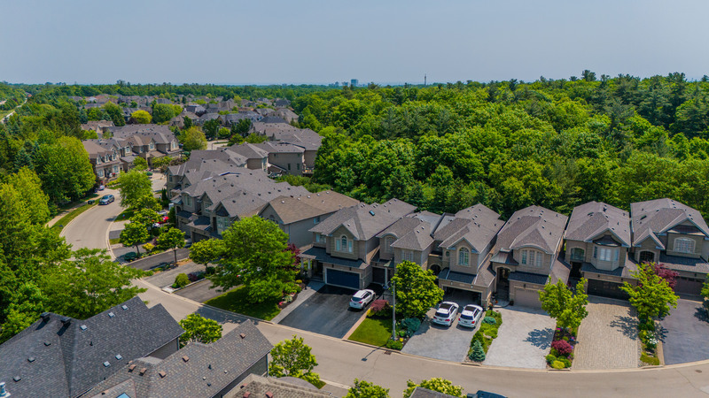 2328 Woodfield Rd, Oakville