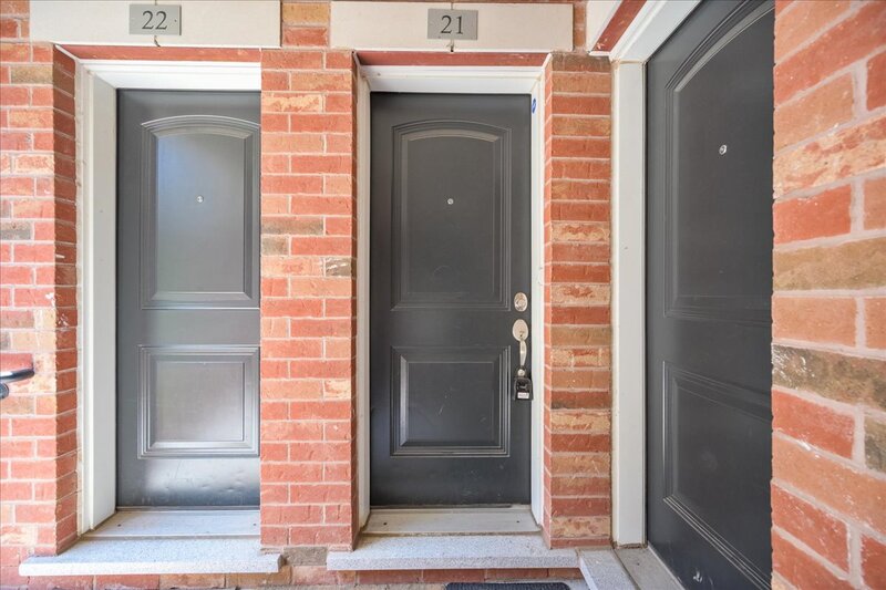 #21-2450 Post Rd, Oakville