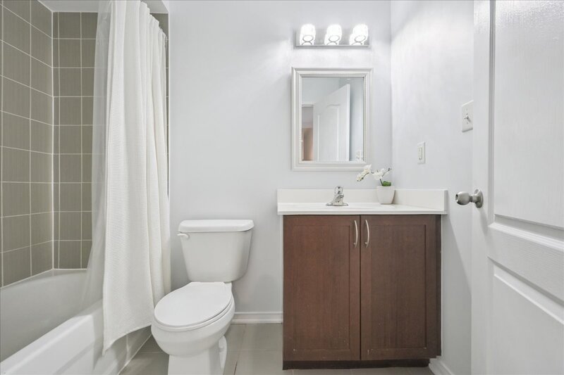 #21-2450 Post Rd, Oakville