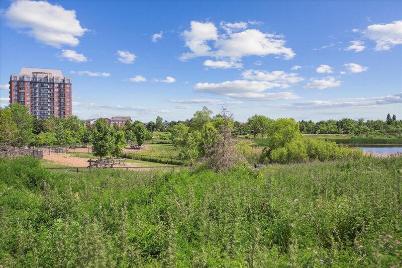 #21-2450 Post Rd, Oakville