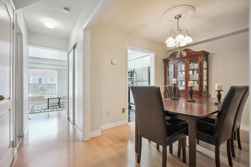 6911 Bandbridge Cres
