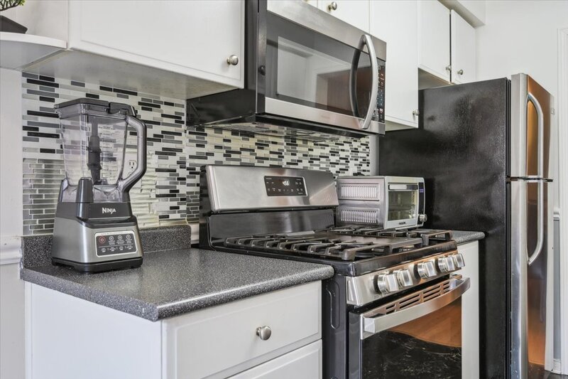 6911 Bandbridge Cres