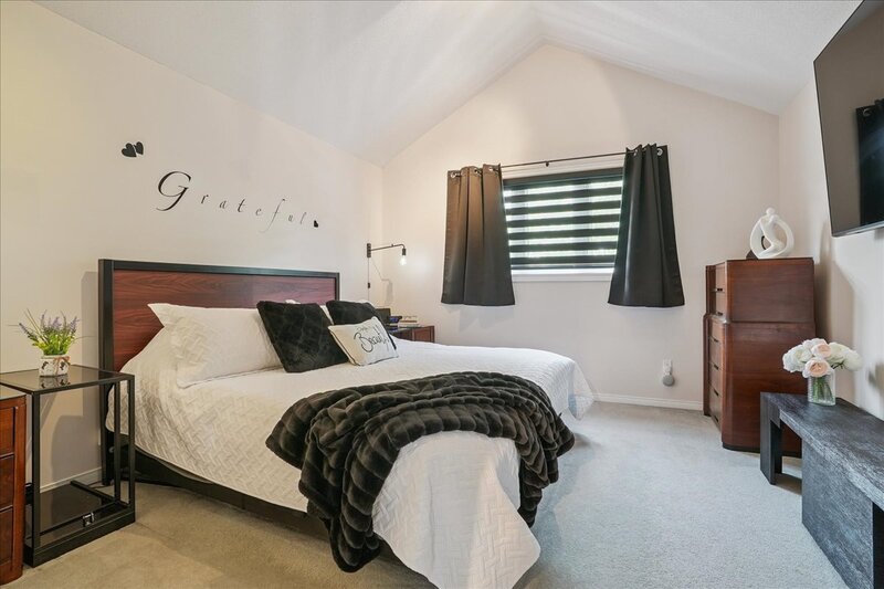 31 Morrison Cres, Grimsby