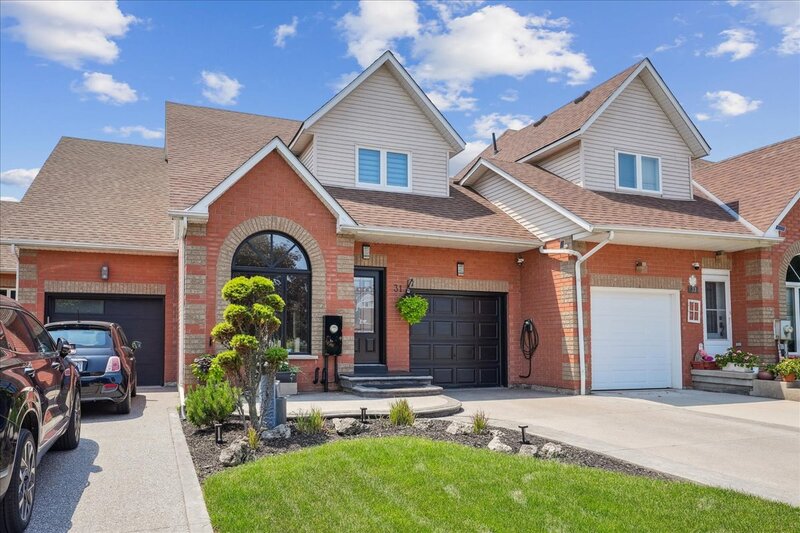 31 Morrison Cres, Grimsby