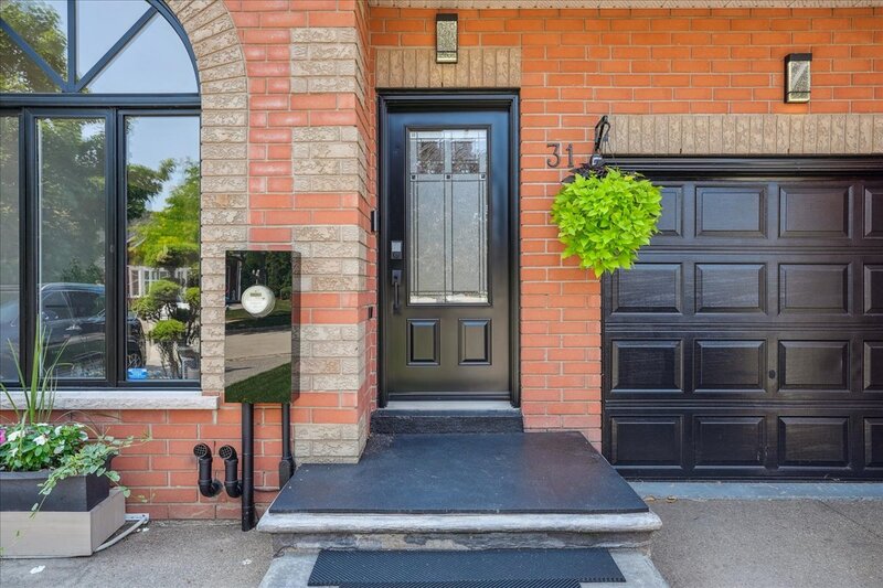 31 Morrison Cres, Grimsby