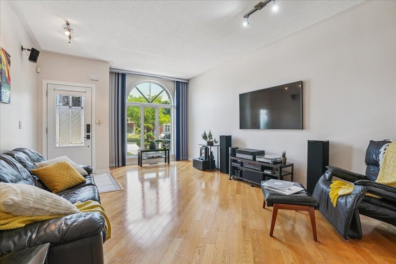31 Morrison Cres, Grimsby