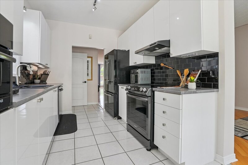 31 Morrison Cres, Grimsby
