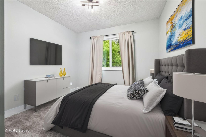 22 Merritt Cres, Grimsby