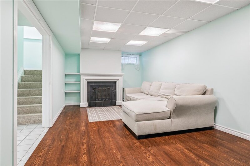 22 Merritt Cres, Grimsby