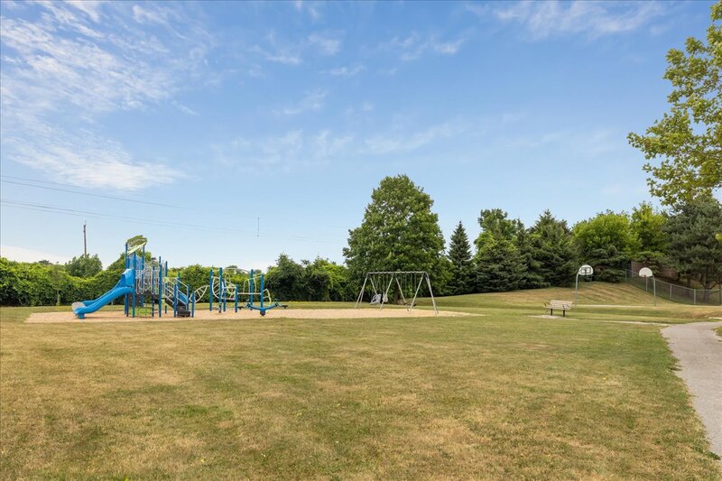 22 Merritt Cres, Grimsby