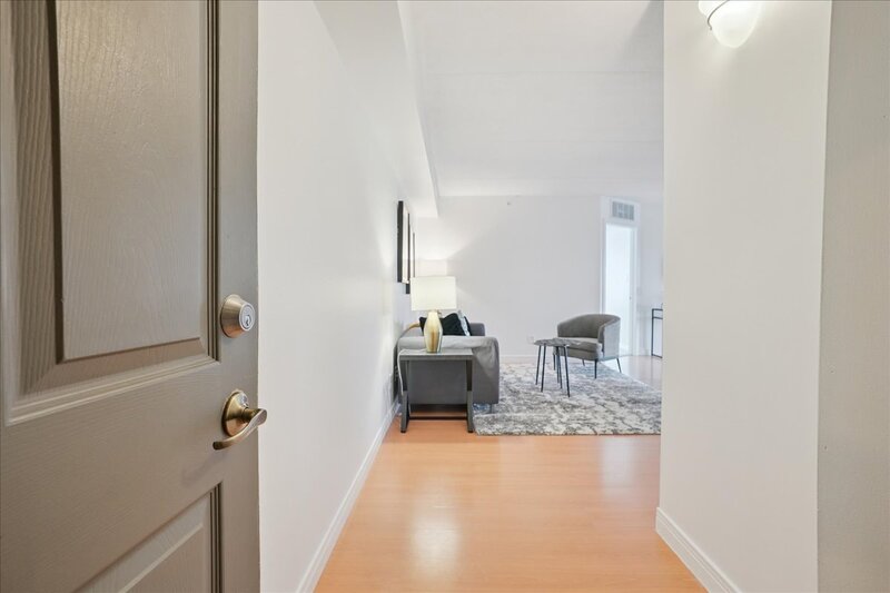#301-1411 Walkers Line, Burlington