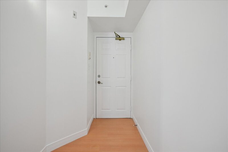 #301-1411 Walkers Line, Burlington