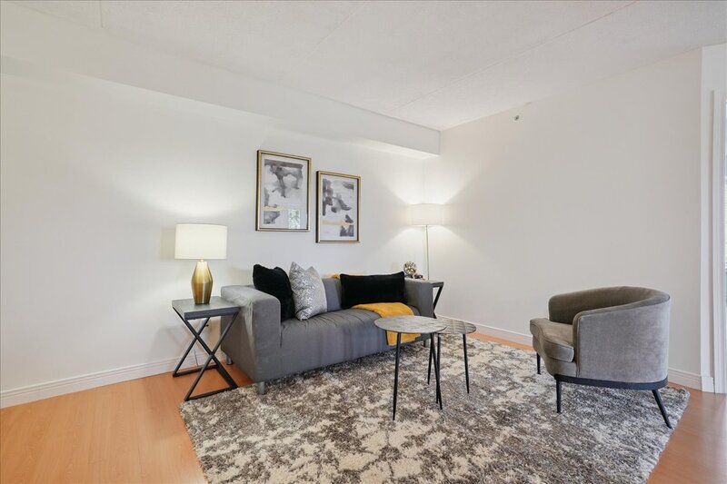 #301-1411 Walkers Line, Burlington