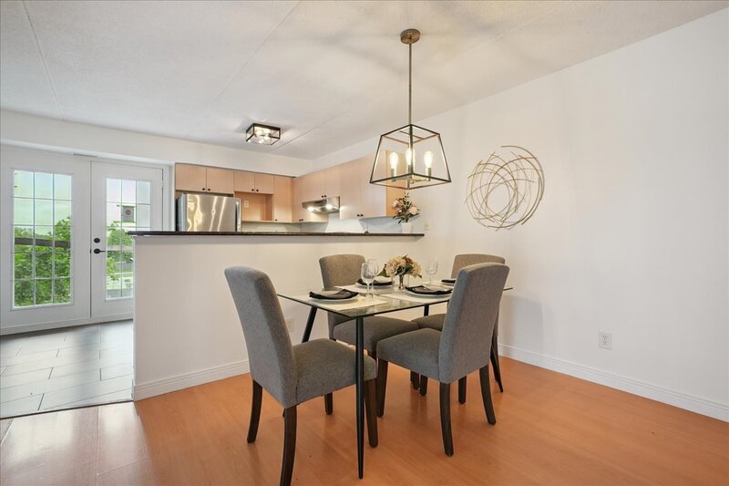 #301-1411 Walkers Line, Burlington