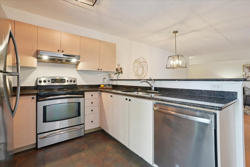 #301-1411 Walkers Line, Burlington