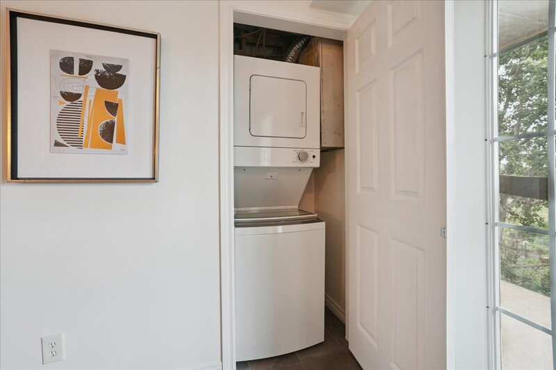 #301-1411 Walkers Line, Burlington