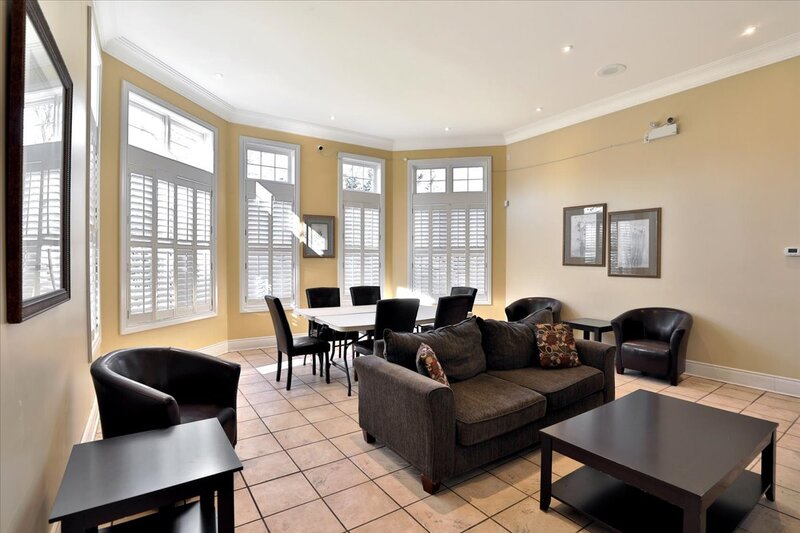#301-1411 Walkers Line, Burlington