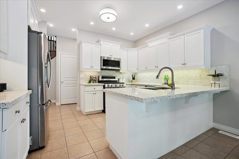 95 Hemlock Way
